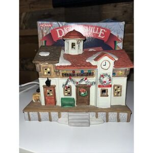 Dickensville Collectibles Noma Porcelain Lighted House Weston Train Station 1995